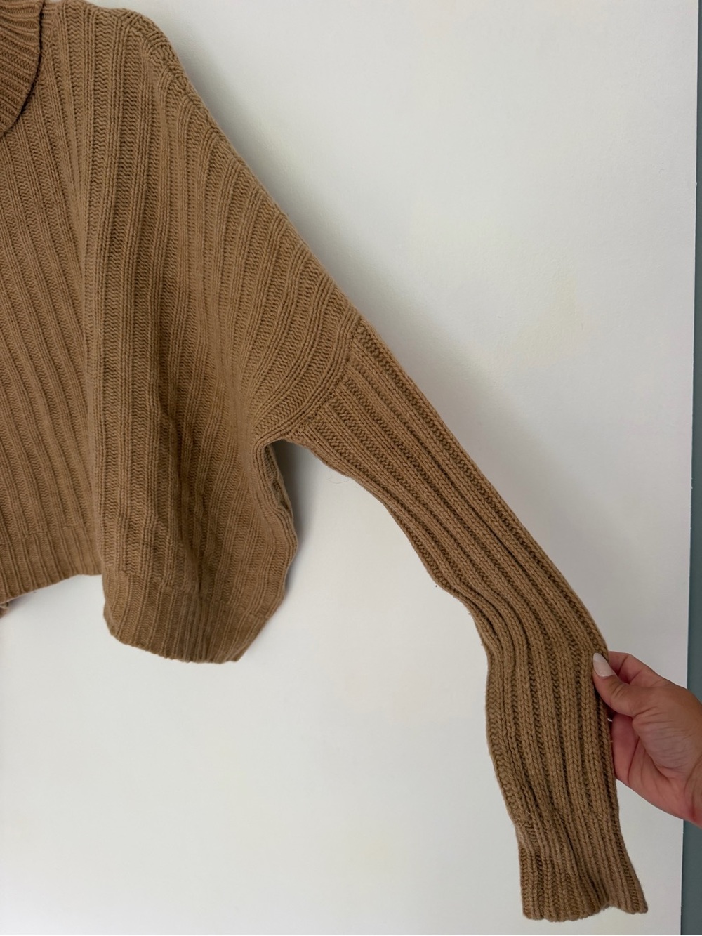 Ralph Lauren Blue Label 80 Wool 20 Cashmere Camel Tan Crop Boxy Knit Turtleneck - Picture 7 of 16